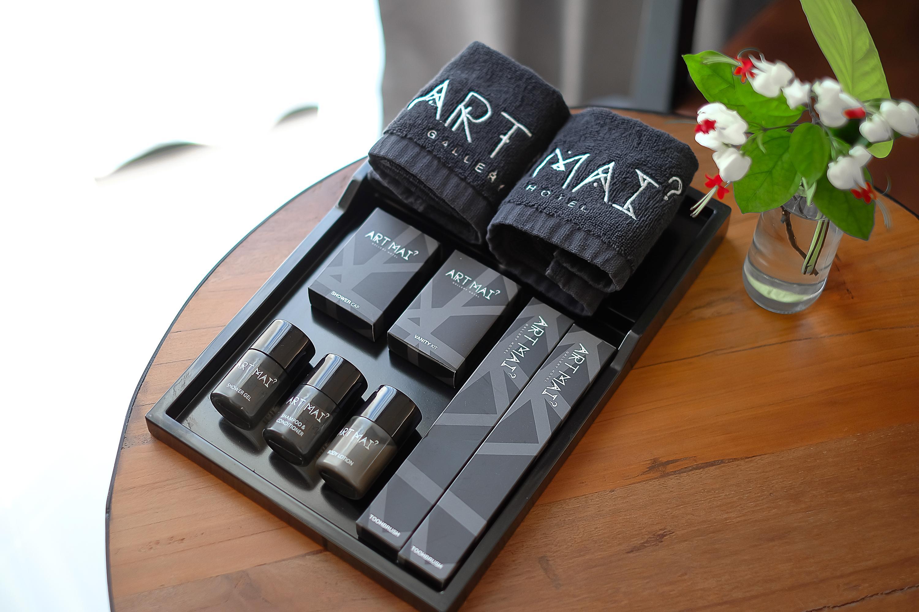 Art Mai Gallery Nimman Hotel Чиангмай Экстерьер фото ART of WAX