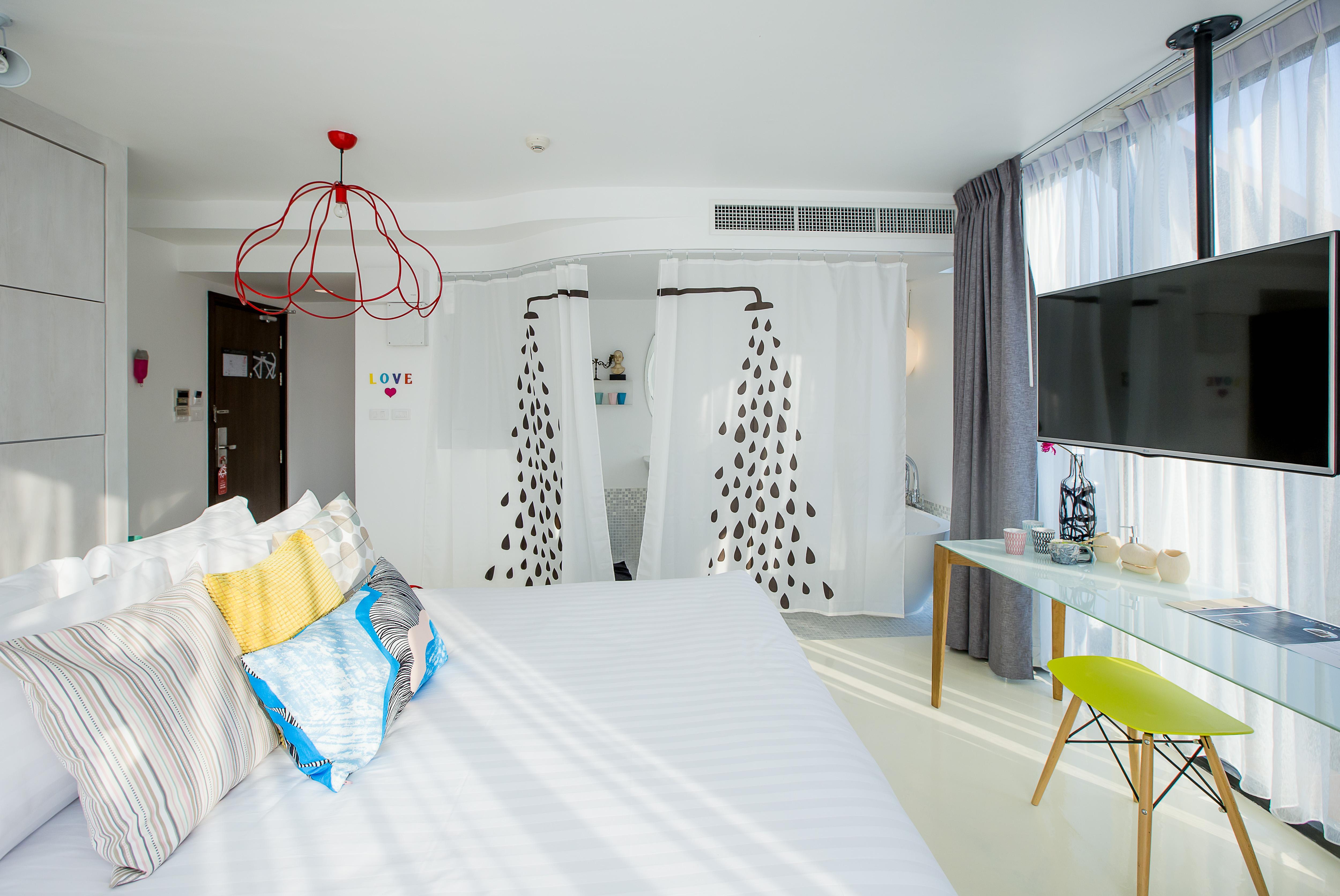 Art Mai Gallery Nimman Hotel Чиангмай Экстерьер фото A room at the hotel