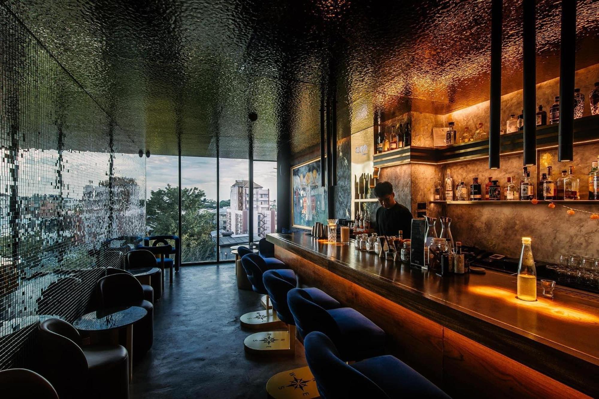 Art Mai Gallery Nimman Hotel Чиангмай Экстерьер фото The bar at the 10th floor