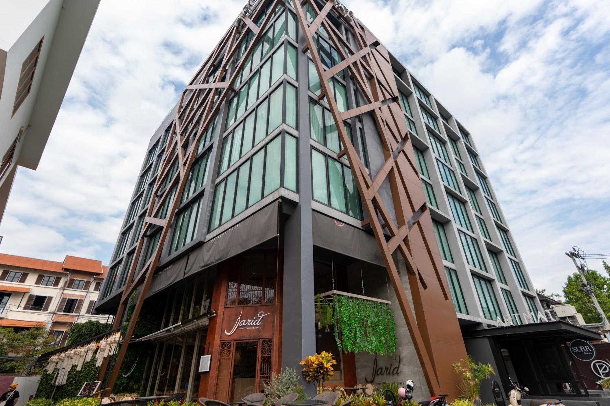 Art Mai Gallery Nimman Hotel Чиангмай Экстерьер фото The building of the university library